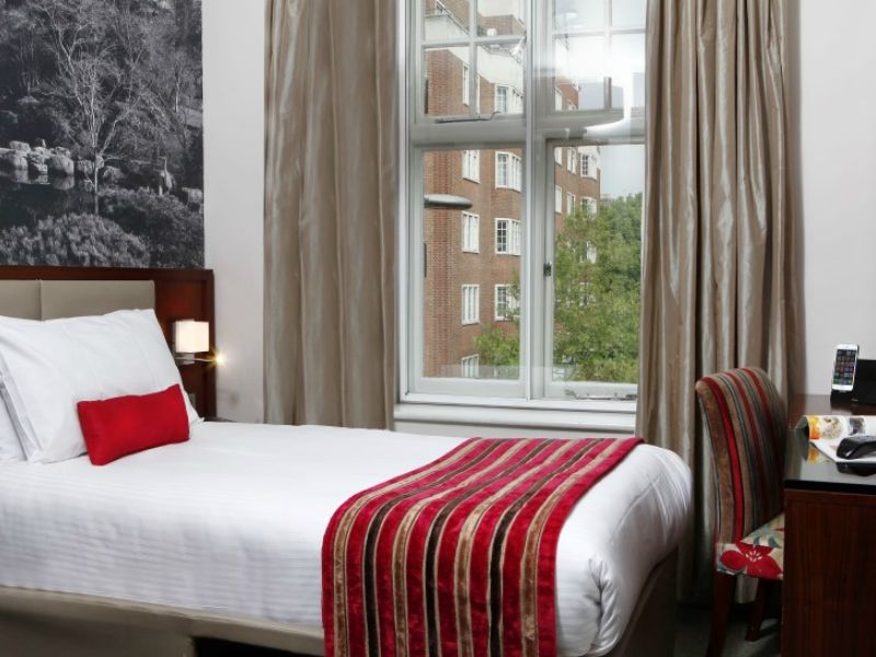 Hotel 41